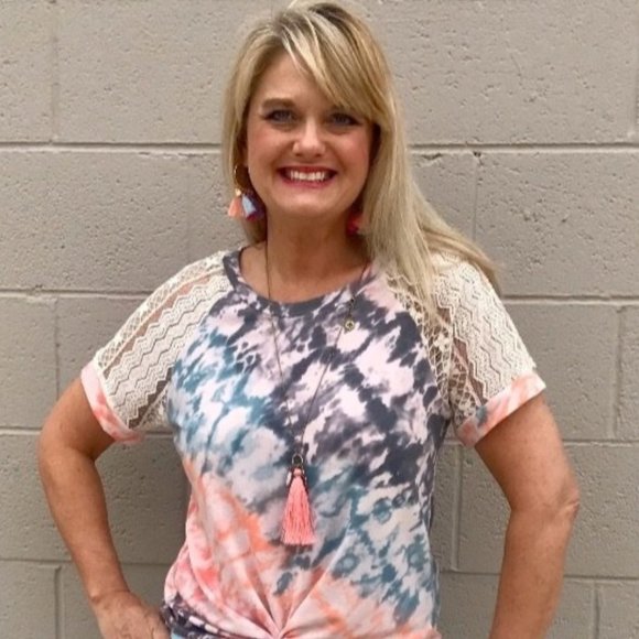 Veveret Tops - Tie Dye Lace Sleeves S/S Top Shirt Made USA NWT